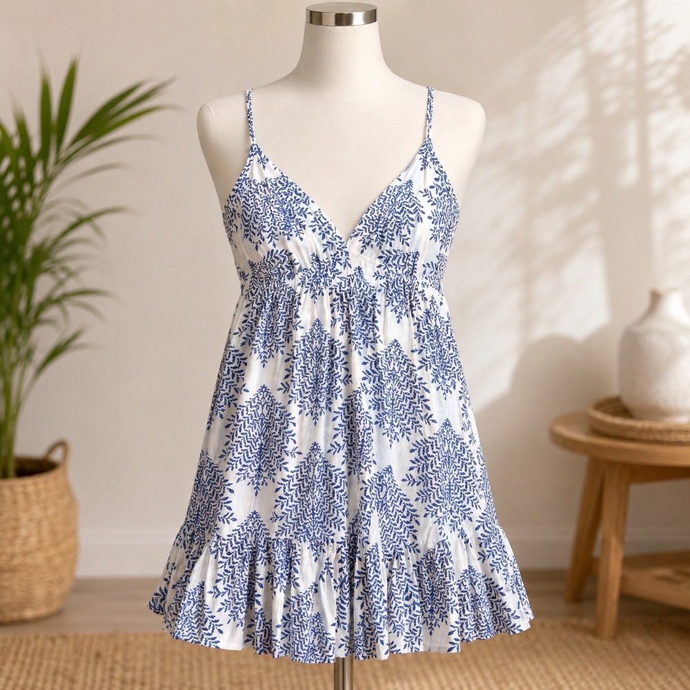 NWT Cupshe Cover Up Dress Womens Large White Blue‎ Leaf Print Ruffle Hem Mini